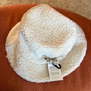 Lululemon Textured Fleece Bucket Hat S/M